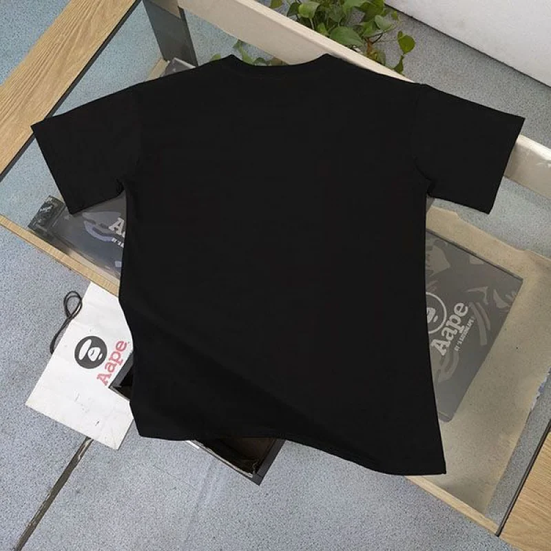 モンクレール クルーネック プリント刺しゅうロゴTシャツ mof94599