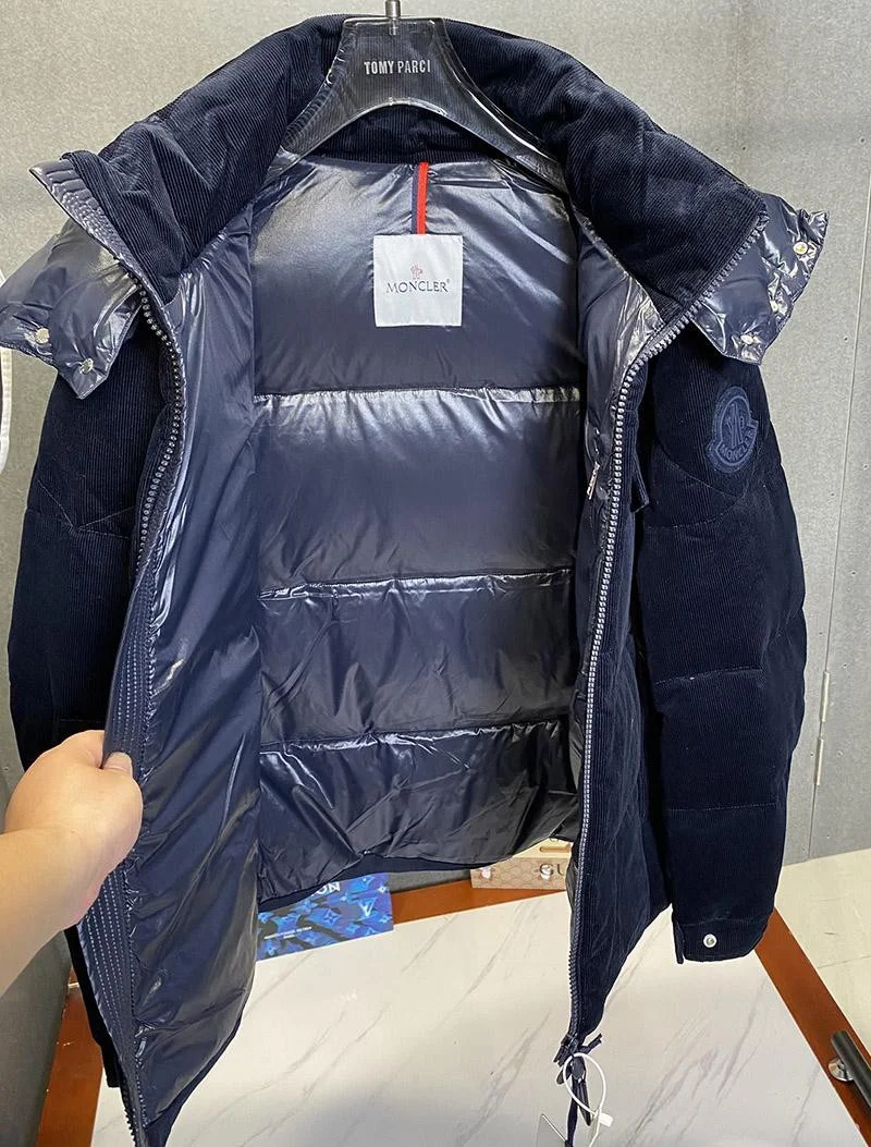 モンクレール 偽物 MONTGENEVRE モンジュネーブル ダウン mof96244