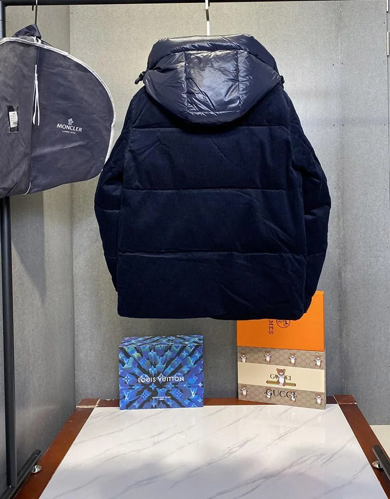 モンクレール 偽物 MONTGENEVRE モンジュネーブル ダウン mof96244