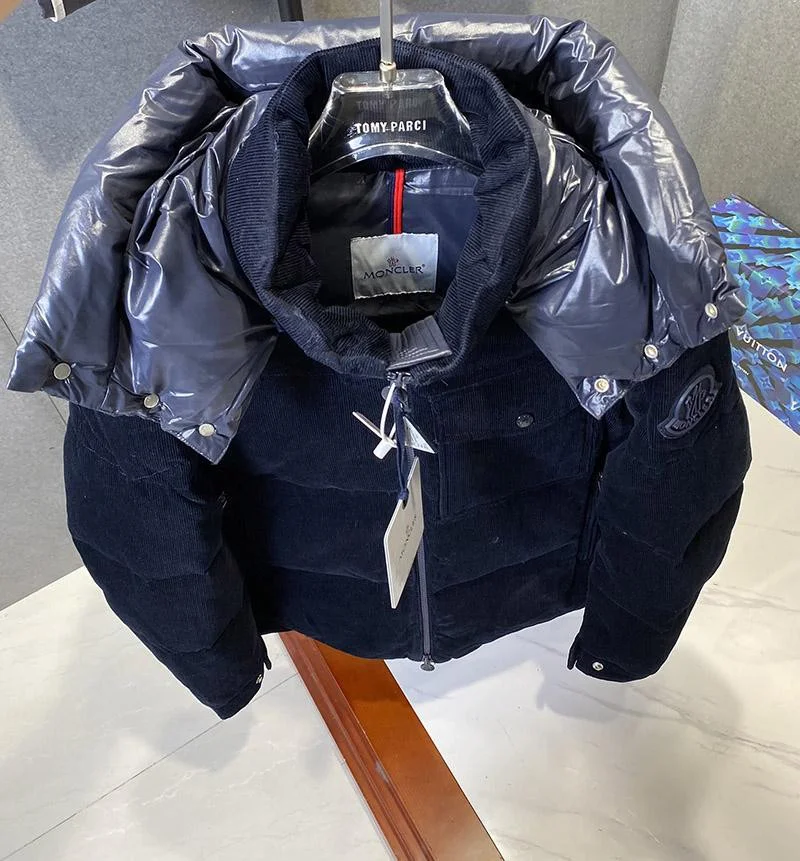 モンクレール 偽物 MONTGENEVRE モンジュネーブル ダウン mof96244