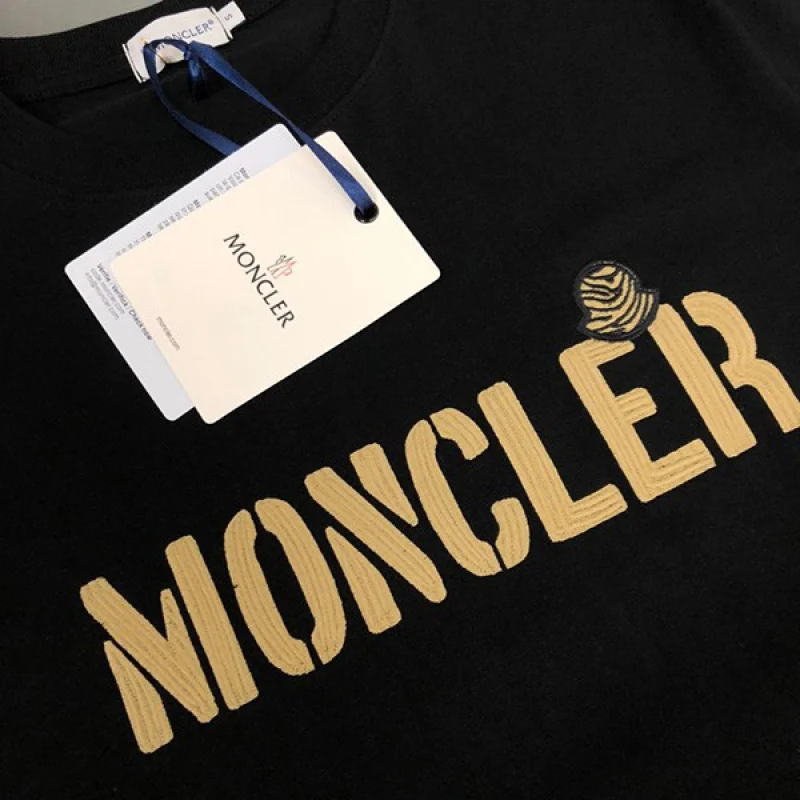 モンクレール 偽物 袖ロゴ&amp;ゼブラロゴパッチ付サファリ風Tシャツ mol69161