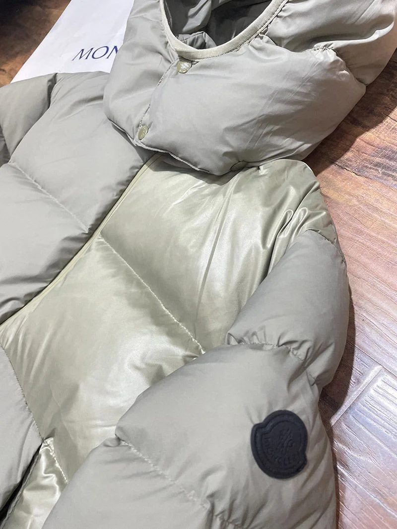 欲しい♡超限定♪ 送料込み◇モンクレール Pallardy バックロゴ ダウンジャケット偽物 mol99307