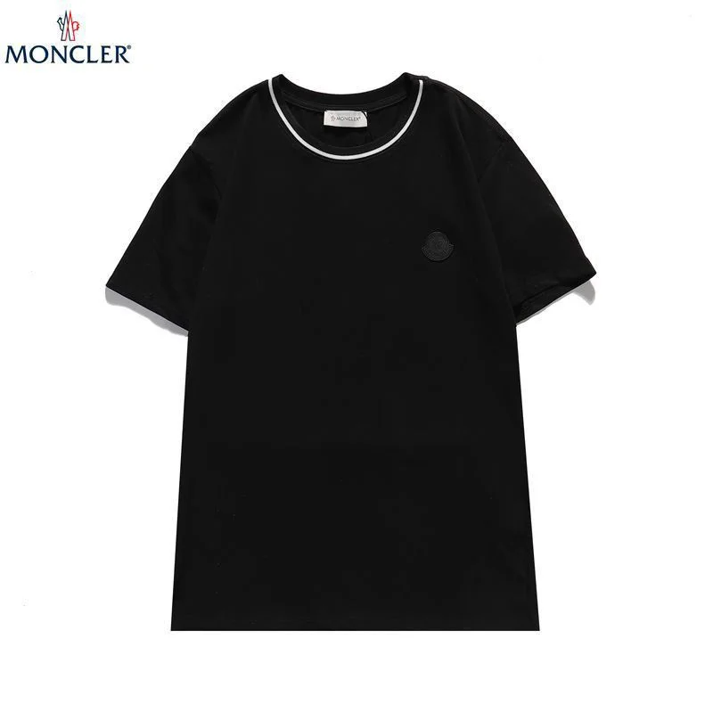 入手困難モンクレール ロゴマークTシャツ コピー mom33242