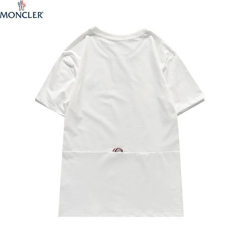 入手困難モンクレール ロゴマークTシャツ コピー mom33242