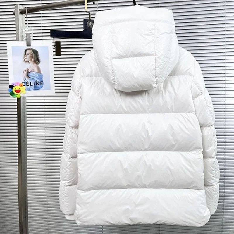 【大特価】モンクレール ショートダウンジャケット コピー mom44516