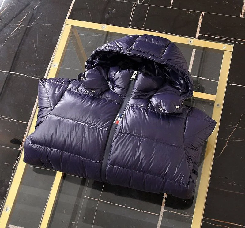 世界中で大人気♪2021FW モンクレール 偽物 フード付ダウン mom69230