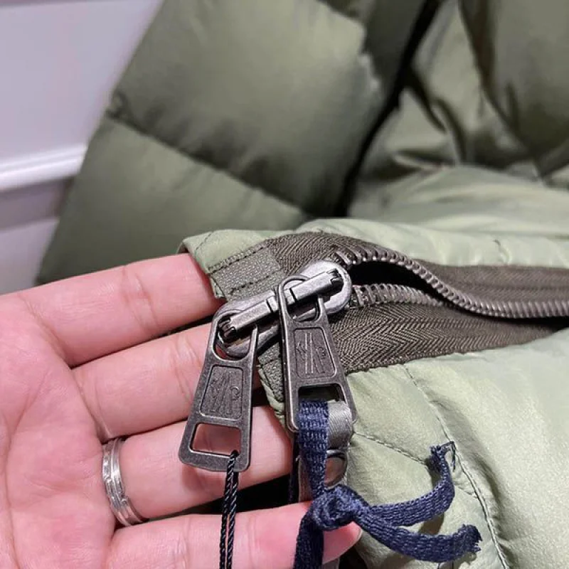 高品質 モンクレール Reynaud ショートダウンジャケットコピー mon30904