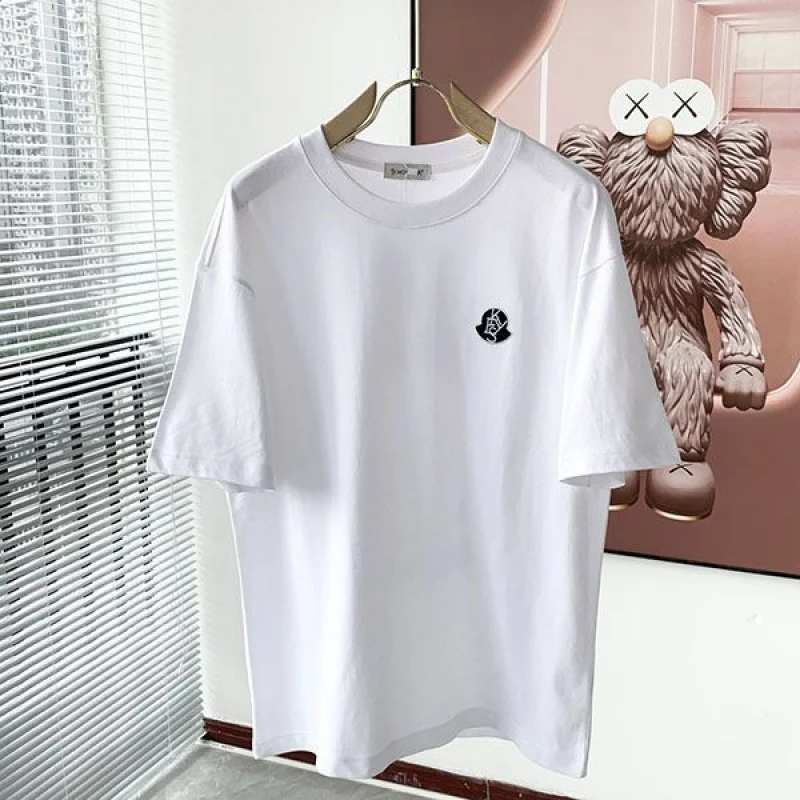 激安価格!コラボ モンクレール×Alicia Keys 偽物 モンクレール Tシャツ mon34956
