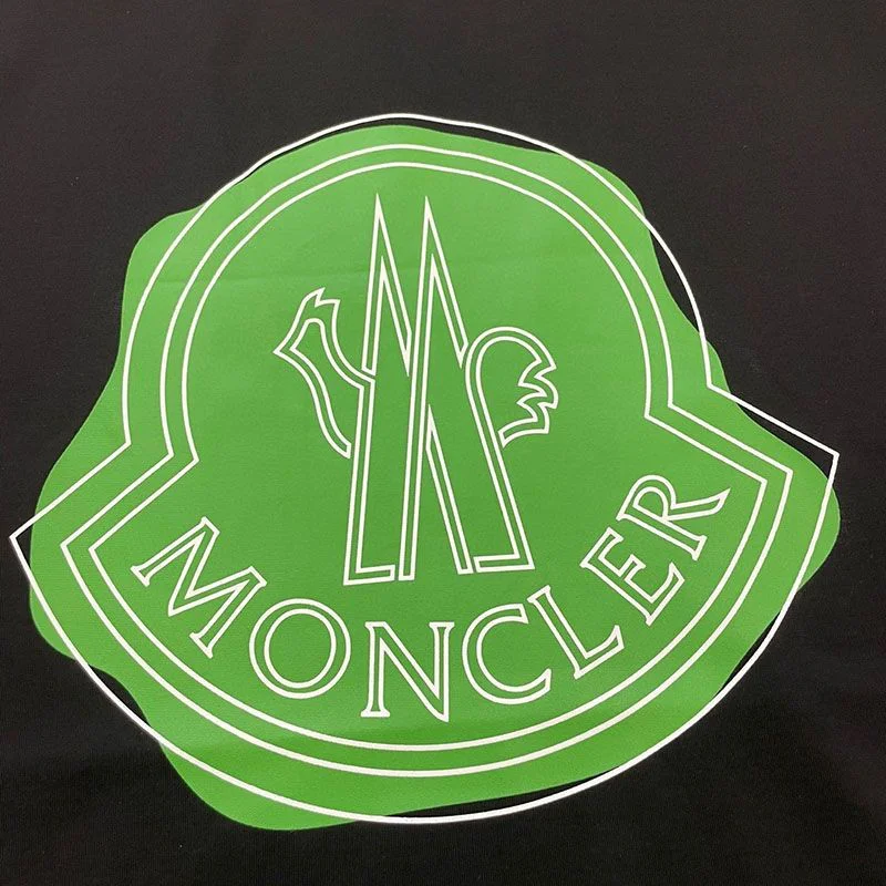 可愛い モンクレール Tシャツ 偽物 半袖 クルーネック ロゴ 2色 moo22876