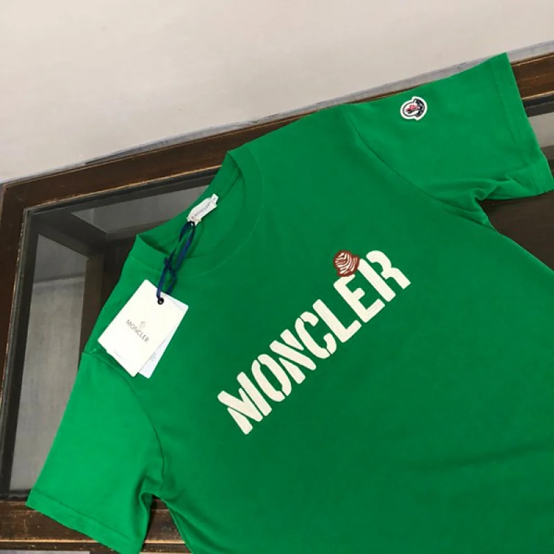 モンクレール コピー 袖ロゴ&ゼブラロゴパッチ付サファリ風Tシャツ moq74041