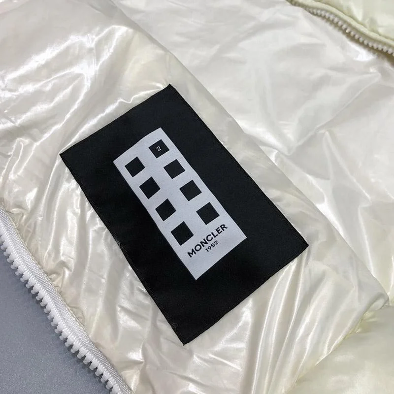 【即発】モンクレール 光沢ナイロン ダウンベスト コピー☆2色 mou32251