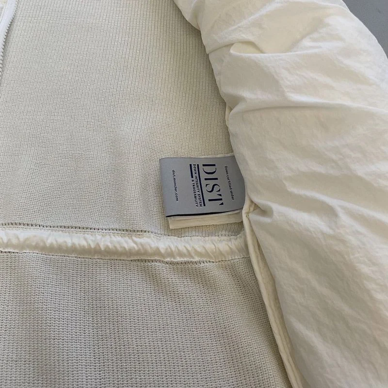 春もの新作 モンクレール コピー ニット袖口 ダウンジャケット mov20085