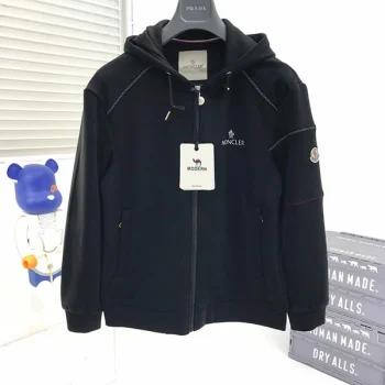 モンクレール ジップアップ スウェット パーカー 偽物 mou65907