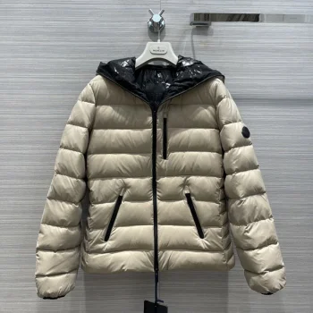 モンクレール服 mox64078 スーパーコピー