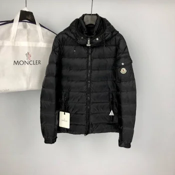 モンクレール服 moy79484 スーパーコピー