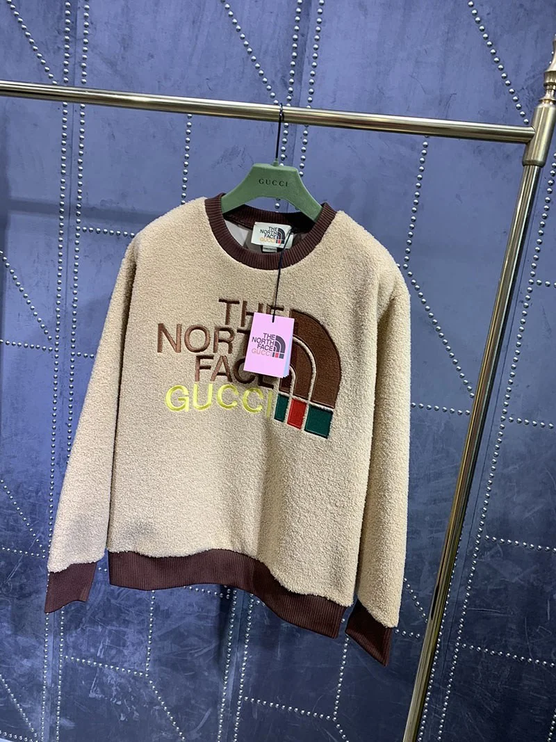 希少色 グッチ x ノースフェイス 偽物★ロゴフェイクファースエット プルオーバー Noa83633