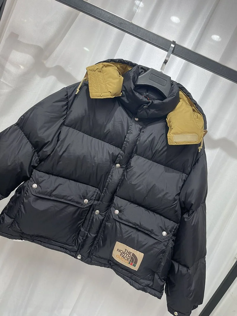 大人気!グッチ ノースフェイス ナイロンダウンコピー Nob31309