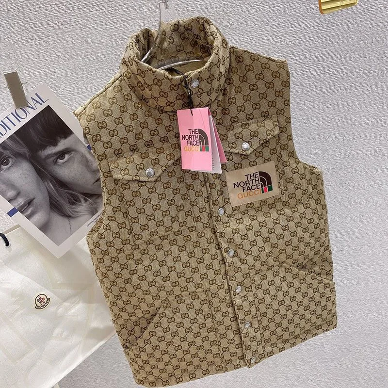 ☆超人気☆ グッチ×ノースフェイス モノグラム ダウン ベストコピー Nod27909