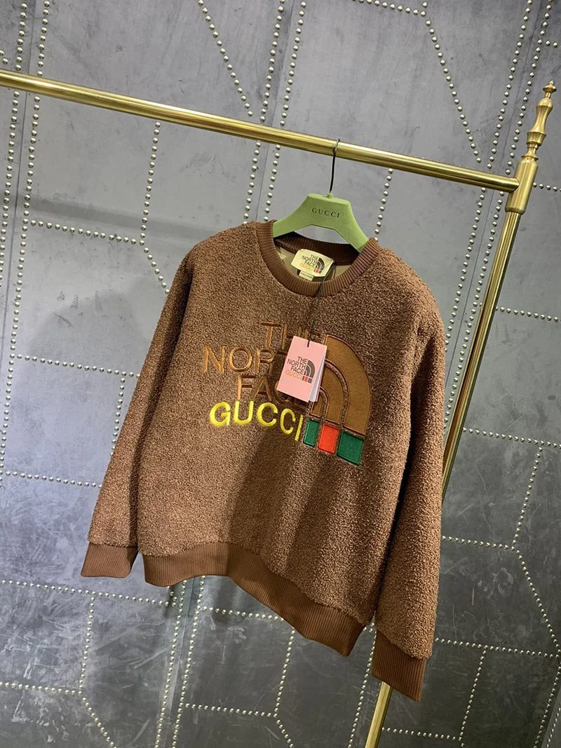 大人気!グッチ x ノースフェイス コピー ★ロゴフェイクファースエット プルオーバー Nod66918