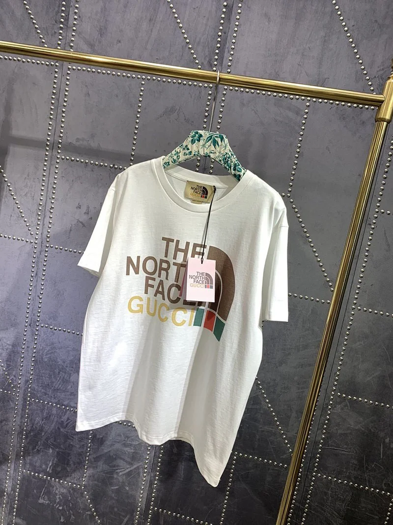 日本未入荷 グッチ×ノースフェイス コラボ★スペシャルロゴTシャツ コピー Noi26522