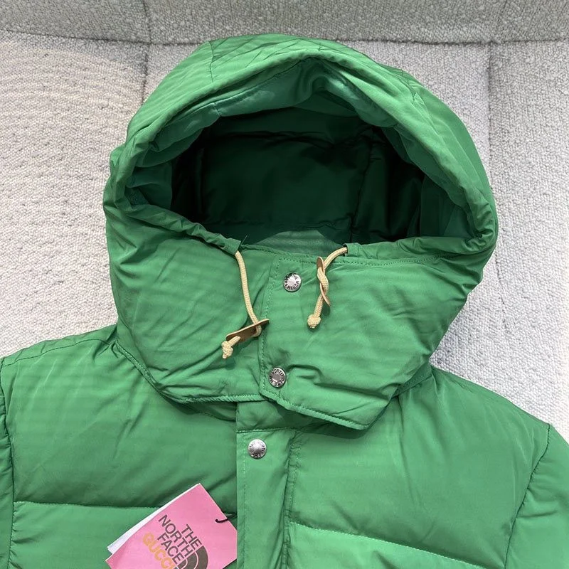 人気No1グッチ ノースフェイス コラボ ナイロンジャケットコピー アウター ロゴ Nol38277