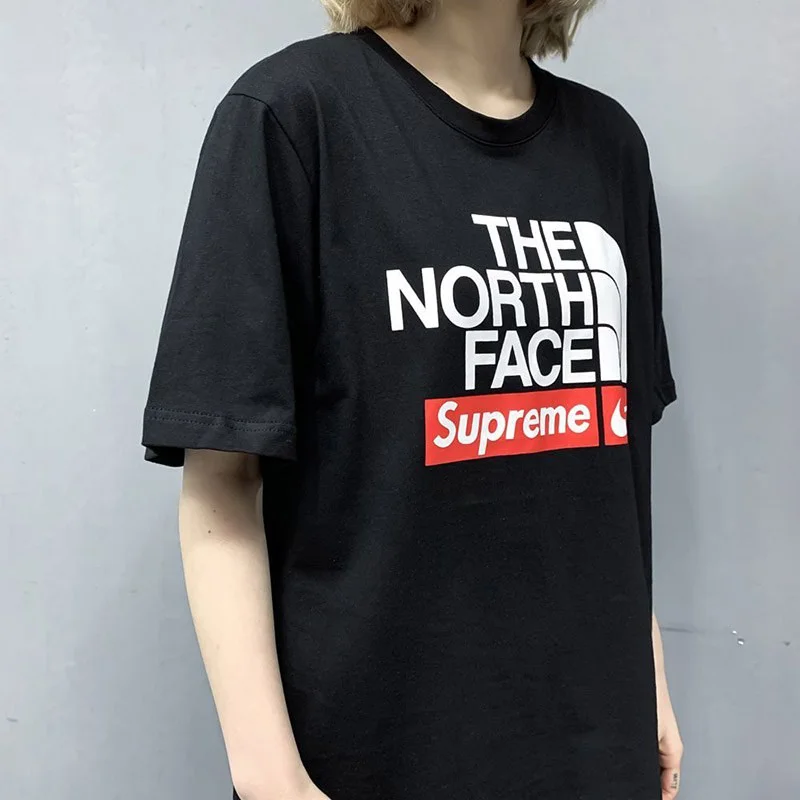 入手困難 シュプリーム xノースフェイス x ナイキ コラボ★スペシャルロゴTシャツ Nom85360