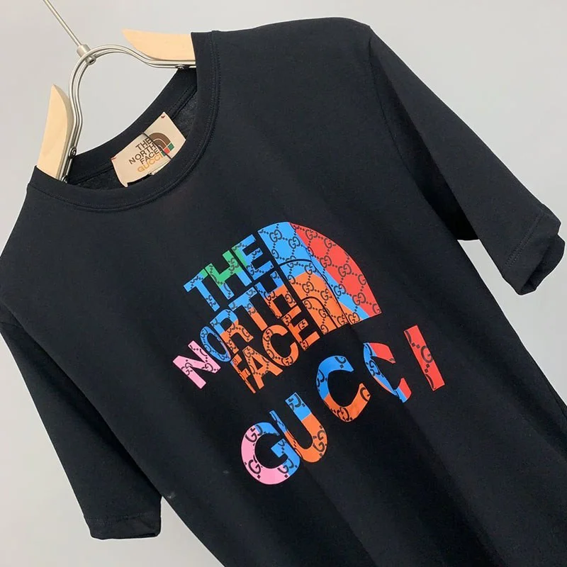 関税負担なしグッチ×ノースフェイス 偽物 コラボ★スペシャルロゴTシャツ Nop62440
