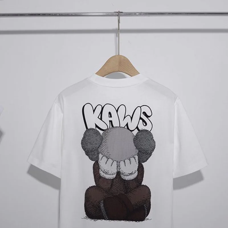 ノースフェイス XX KAWS 偽物 エンブロイダリー コットンTシャツ Nop85537