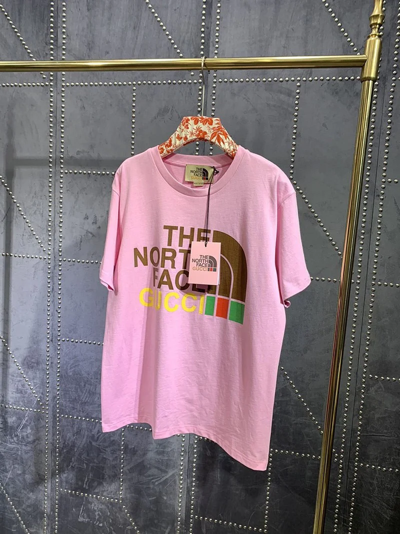 送料込 グッチ×ノースフェイス コラボ★スペシャルロゴTシャツ 偽物 Nos37786
