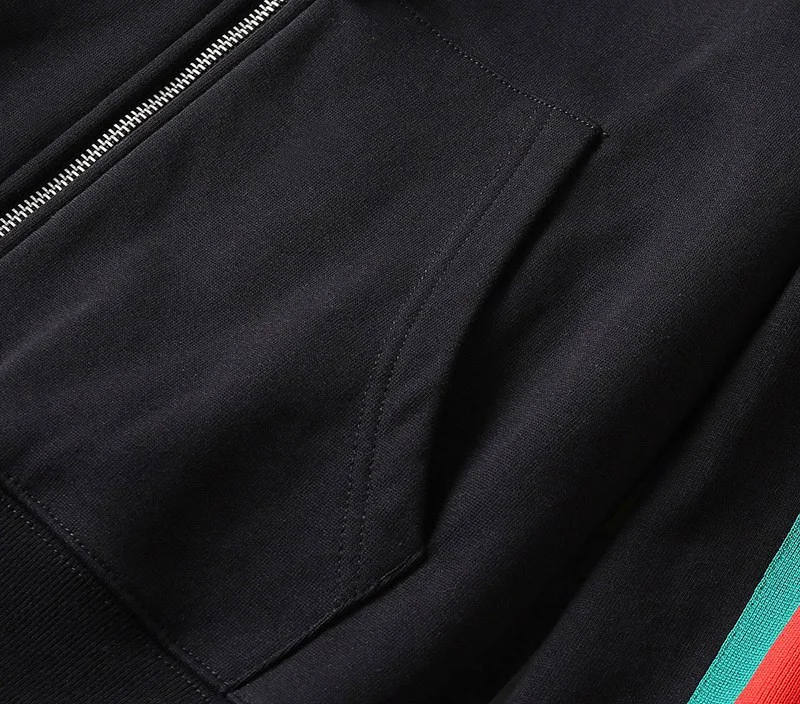 暖かい服装グッチ×ノースフェイス 偽物 コラボロゴジップアップフーディNoy33057