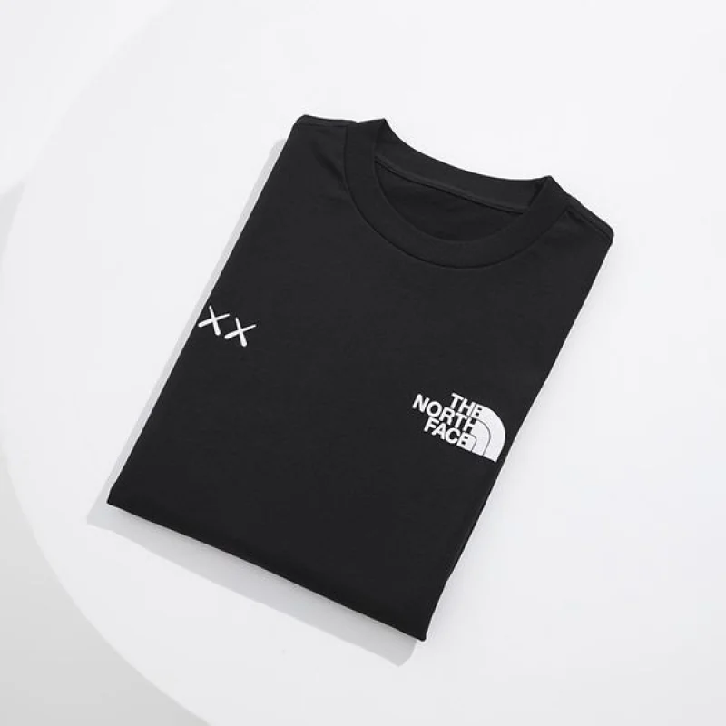 ノースフェイス XX KAWS コピー エンブロイダリー コットンTシャツ Noy44533