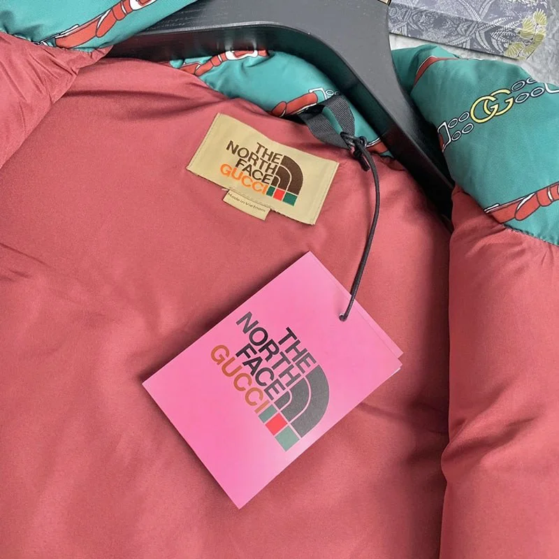 希少色 グッチ×ノースフェイス モノグラム ダウン ベストコピー Noy87428