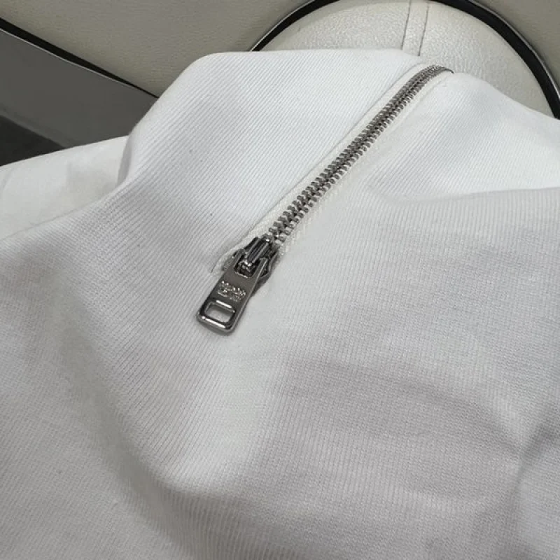 お洒落に♪プラダ 偽物 ロゴTシャツ ポケット付半袖 pue02325