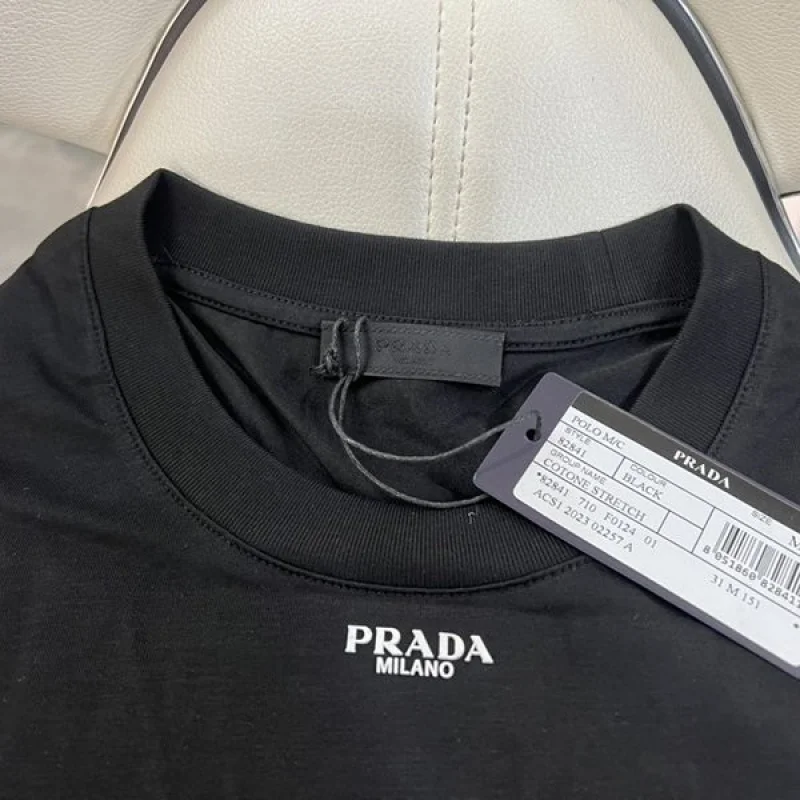注目★プラダ ロゴTシャツ 偽物 ポケット付半袖 高品質♪♪♪ puj90324