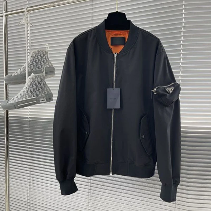 送料込プラダ Re Nylon ボンバージャケット コピー SGB9031WQ8F000