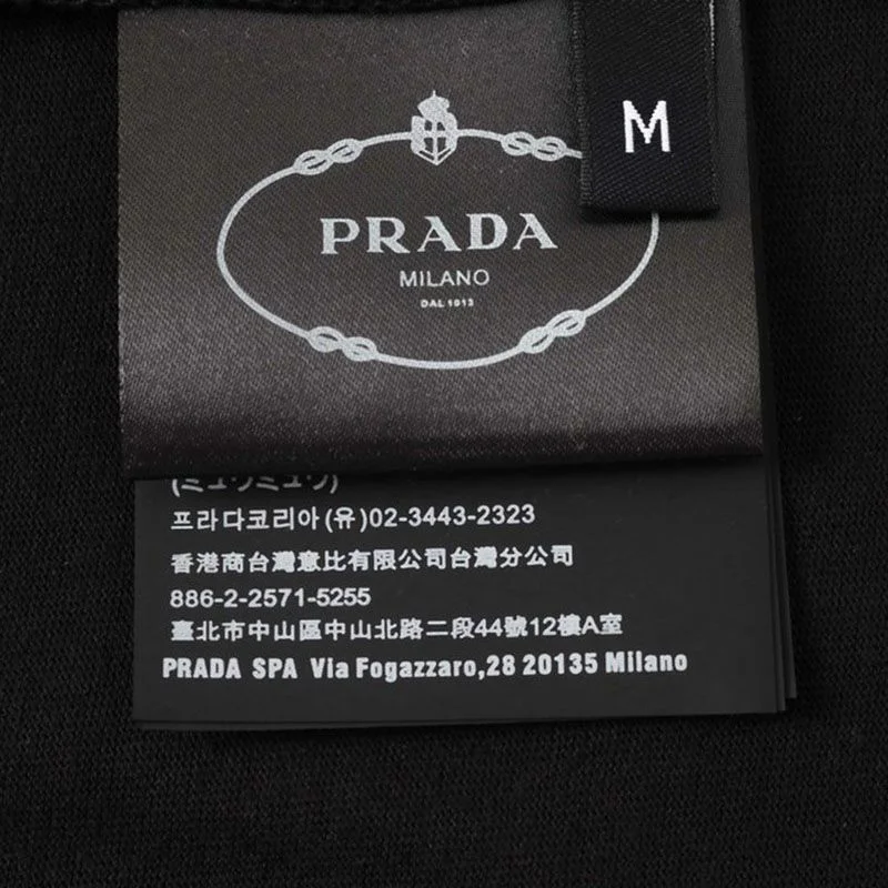 稀少プラダ コットンTシャツ スーパーコピー 半袖 ロゴ puc37563
