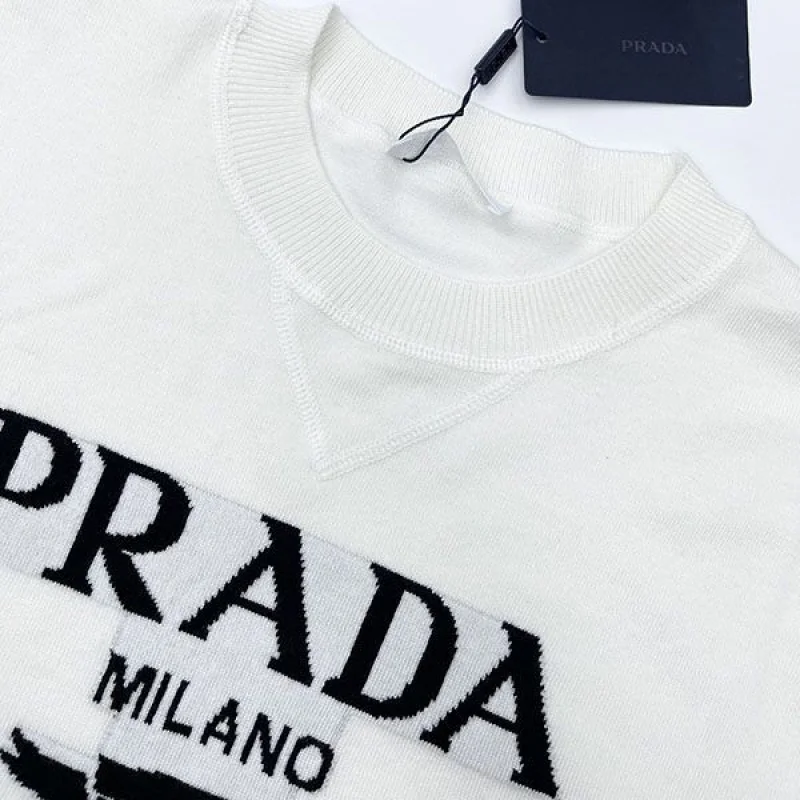 おすすめ プラダ シンプルクルーネック コピー Tシャツ puc87821