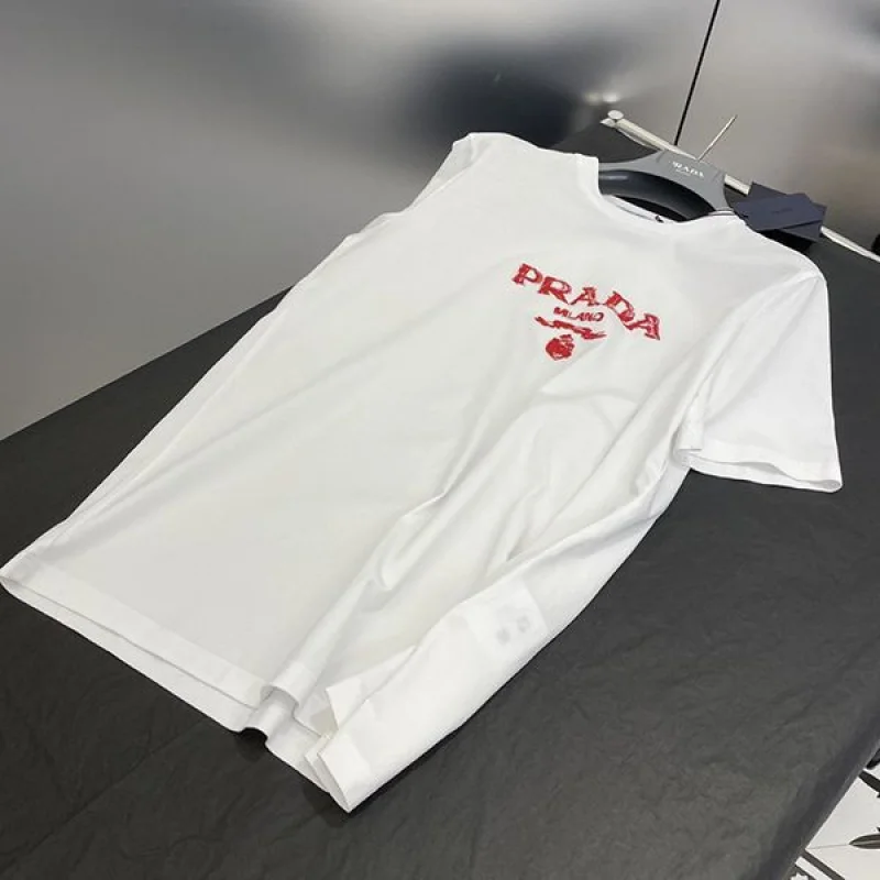 セール新作国内発送 プラダ ロゴコットンTシャツ 偽物☆ pud52652