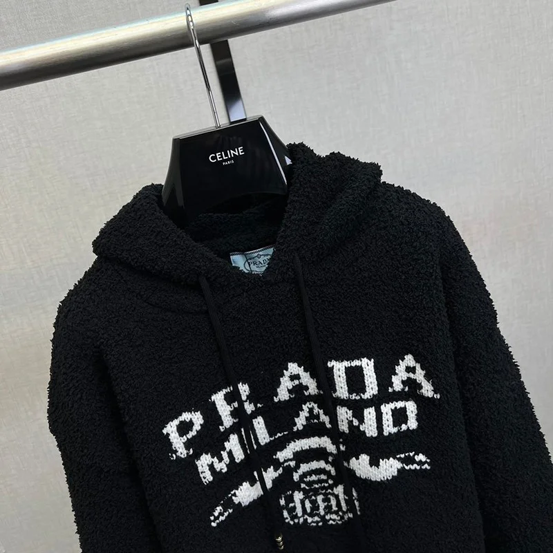 送料込【プラダ パーカー 偽物】ナイロンディテール パーカー pug04152