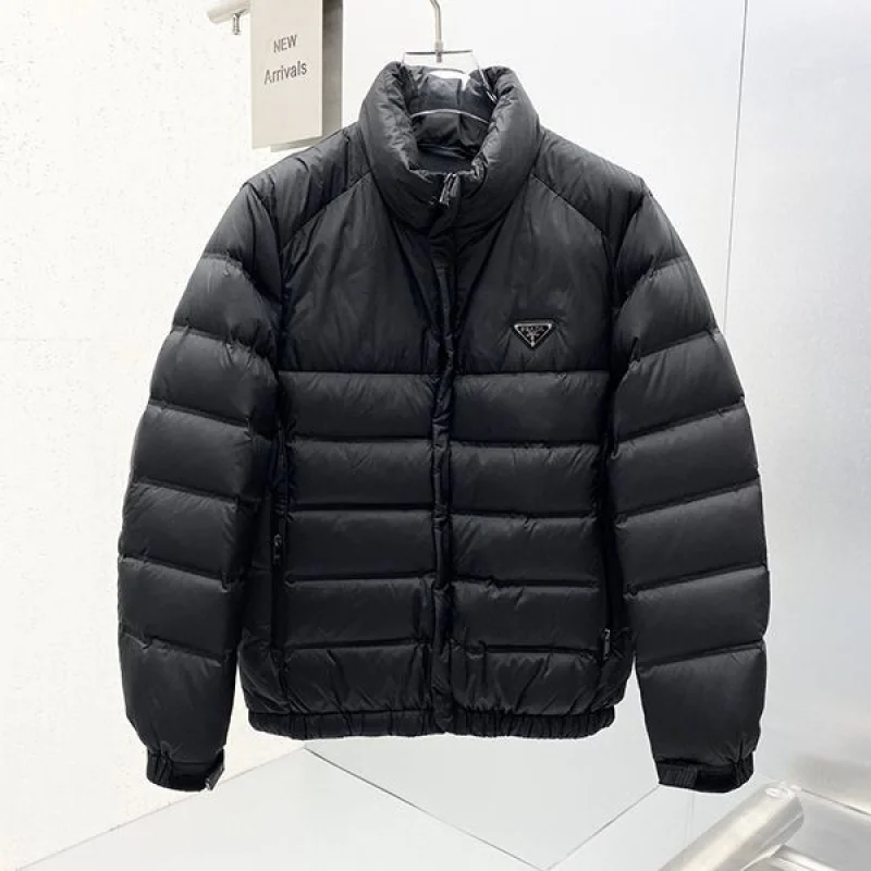 送料無料プラダ クロップド Re Nylon ダウンジャケット コピー puk32850