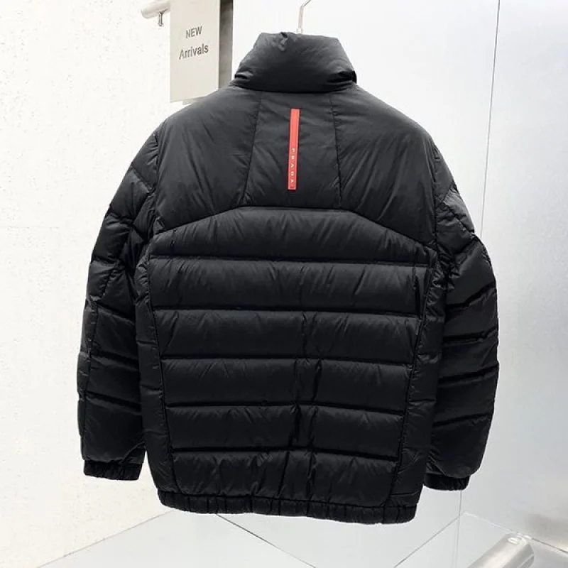 送料無料プラダ クロップド Re Nylon ダウンジャケット コピー puk32850