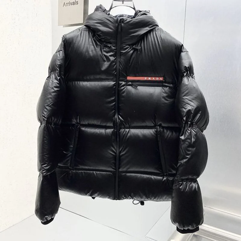 大人気!プラダ クロップド Re Nylon ダウンジャケット コピー puk48275