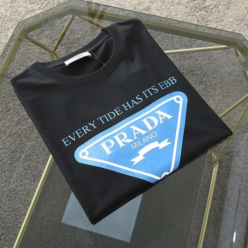 人気急上昇プラダ シンプル 刺繍ロゴ コットン Tシャツ コピー pus41255