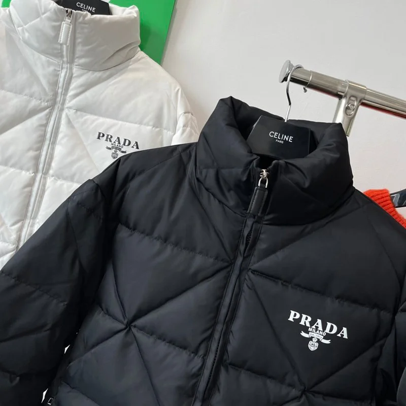 21-22AW★プラダ ダウン コピー アウトレット フード付き ショート ダウン ジャケット pus67976