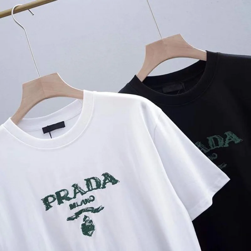 すぐ届プラダ シンプル 刺繍ロゴ コットン Ｔシャツ コピー 2色 puu61170