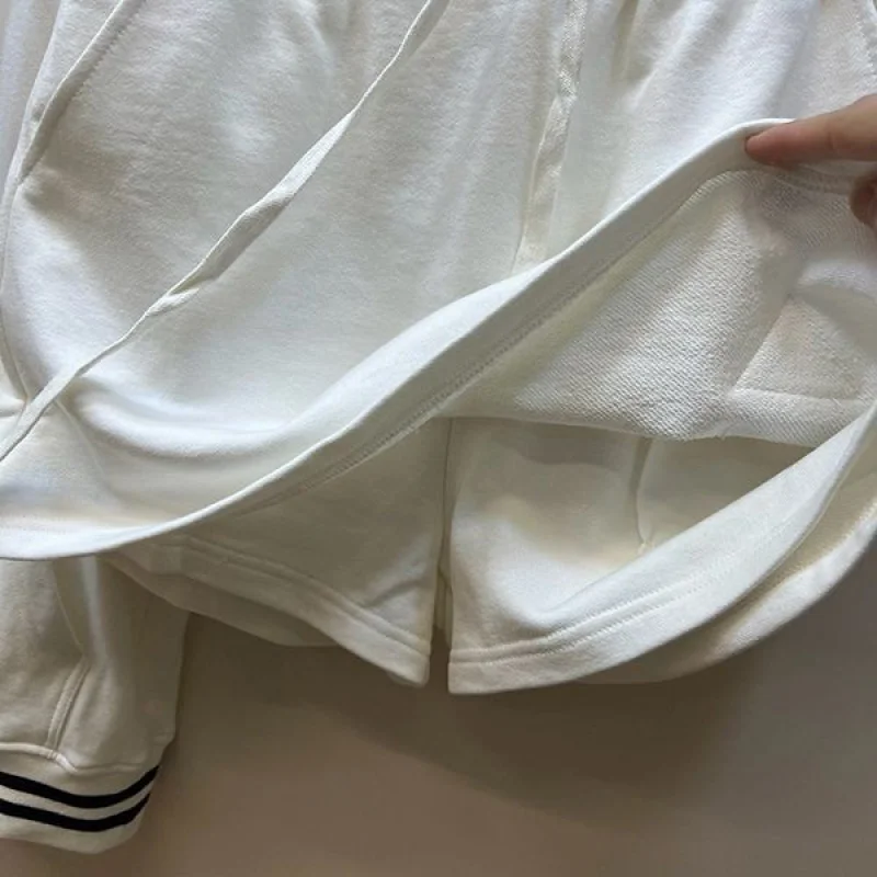 お洒落に♪プラダ ギャバジン ショートパンツ コピー ロゴ 上下セット puw75963