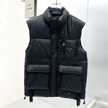 高級ブランド プラダ パデッド Re-Nylon ベスト 偽物 puu70208