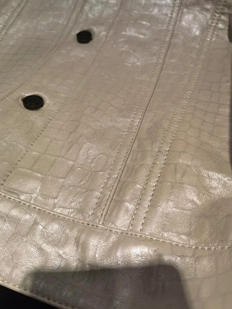 サンローラン コピー デニムスタイル ボタンジャケット スムースレザー 529949YC2OC100