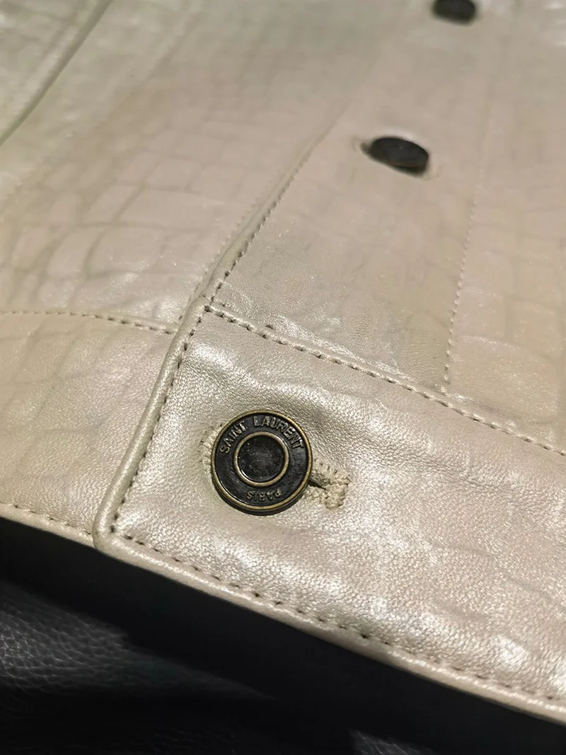 サンローラン コピー デニムスタイル ボタンジャケット スムースレザー 529949YC2OC100