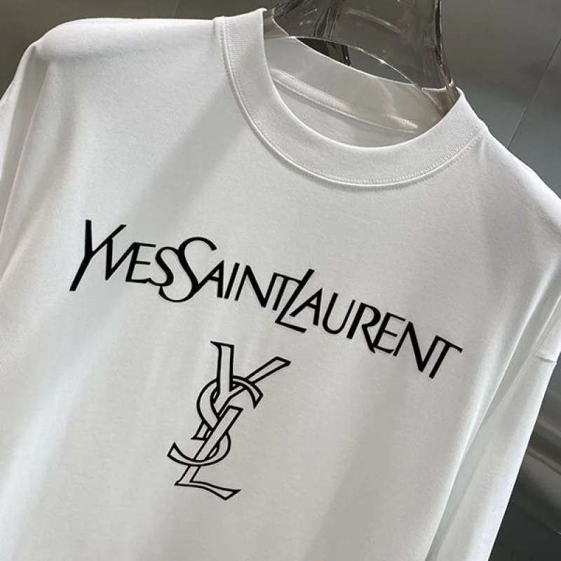 定番サンローラン 偽物 リバースロゴ 半袖Tシャツ Sax51589